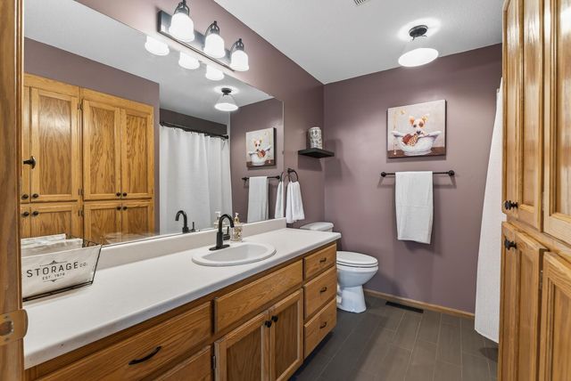 833 White Oak Court, New Brighton, MN 55112