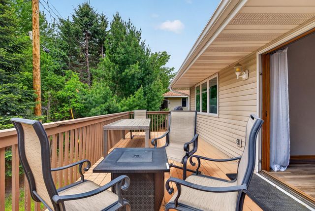 833 White Oak Court, New Brighton, MN 55112