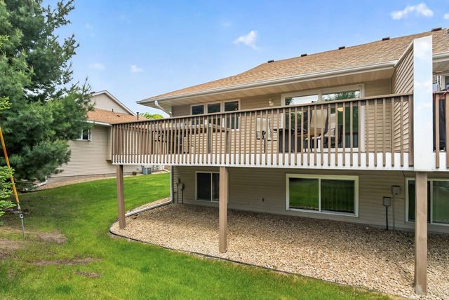 833 White Oak Court, New Brighton, MN 55112