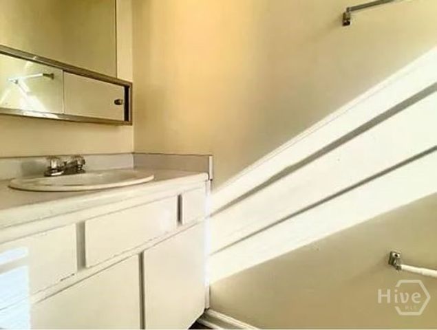 320 Chatham Villa Drive, Garden City, GA 31408