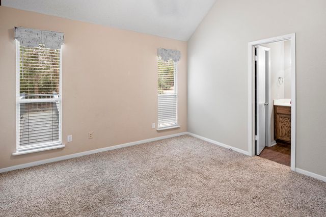 140 Woodfern Glen, Holly Lake Ranch, TX 75765