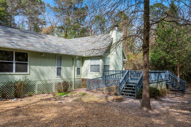 140 Woodfern Glen, Holly Lake Ranch, TX 75765