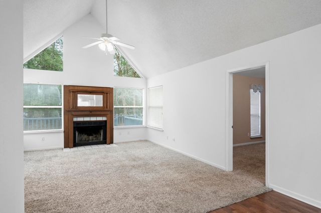 140 Woodfern Glen, Holly Lake Ranch, TX 75765