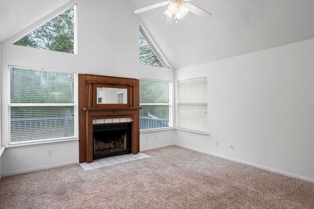 140 Woodfern Glen, Holly Lake Ranch, TX 75765