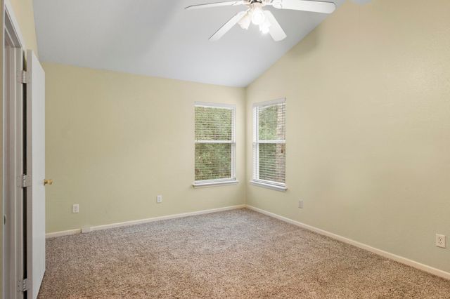 140 Woodfern Glen, Holly Lake Ranch, TX 75765