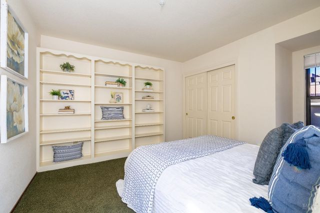 79 Fountain Grove Cir, Napa, CA 94558