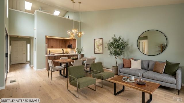 79 Fountain Grove Cir, Napa, CA 94558