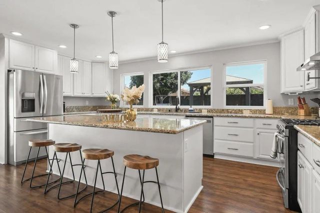 1095 Winding Oak Dr., Chula Vista, CA 91910