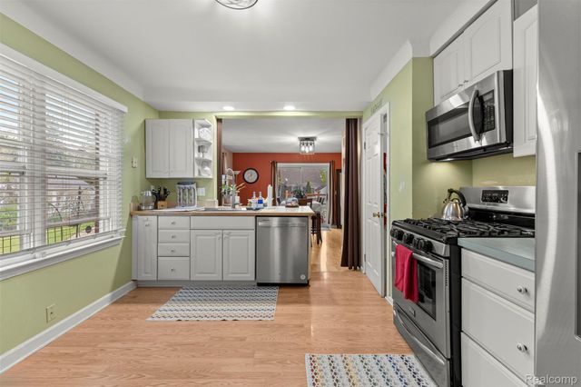 430 Nightingale Street, Dearborn, MI 48128
