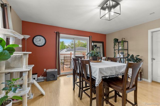 430 Nightingale Street, Dearborn, MI 48128