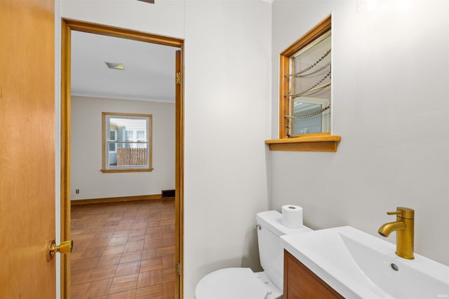 2505 Hubertus Avenue, Fort Wayne, IN 46805