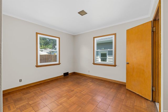 2505 Hubertus Avenue, Fort Wayne, IN 46805