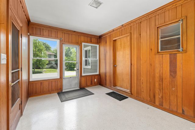 2505 Hubertus Avenue, Fort Wayne, IN 46805