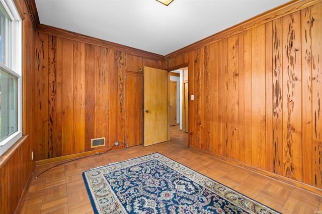 2505 Hubertus Avenue, Fort Wayne, IN 46805