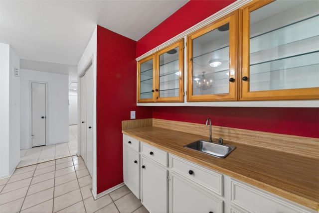 7710 Green Lawn Drive, Houston, TX 77088