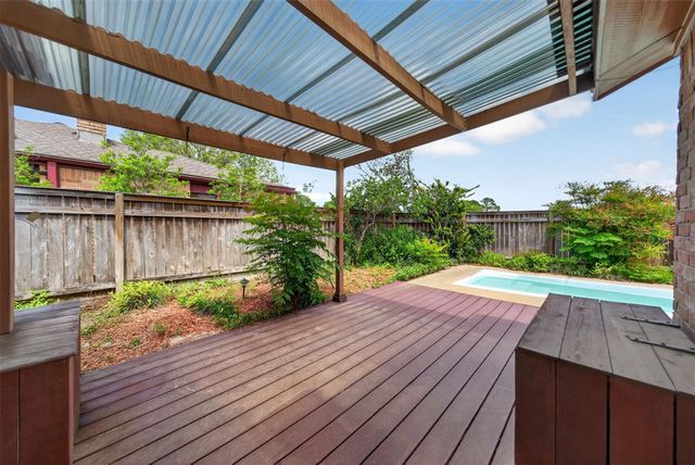 7710 Green Lawn Drive, Houston, TX 77088