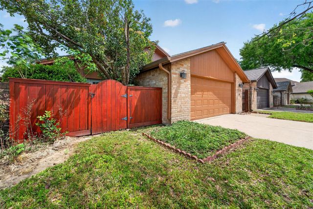 7710 Green Lawn Drive, Houston, TX 77088