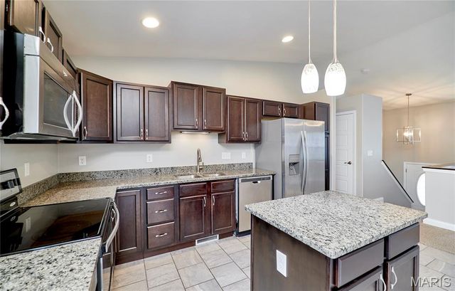 1137 Jaxson Drive, Foristell, MO 63348