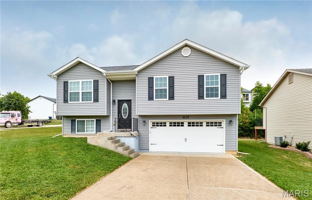 1137 Jaxson Drive, Foristell, MO 63348