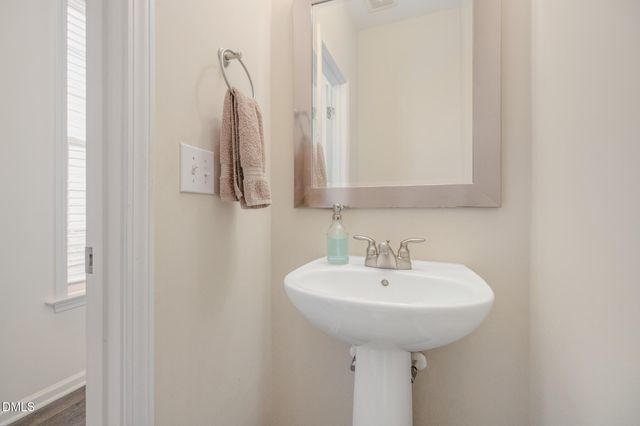 633 Woodson Drive, Clayton, NC 27527
