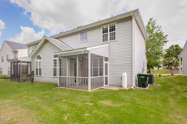 633 Woodson Drive, Clayton, NC 27527
