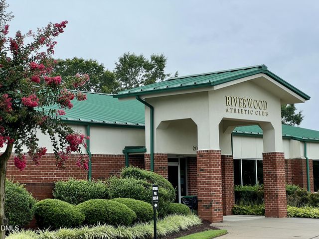 633 Woodson Drive, Clayton, NC 27527