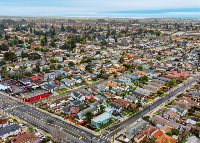 2178 2174 107Th Ave, Oakland, CA 94603