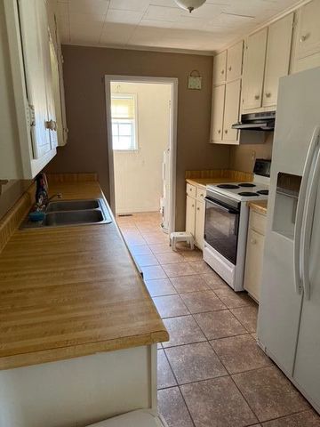 15 Pratt Street, Pikeville, TN 37367