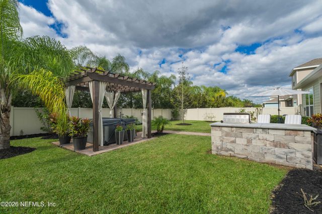 284 LATROBE Avenue, St. Johns, FL 32095