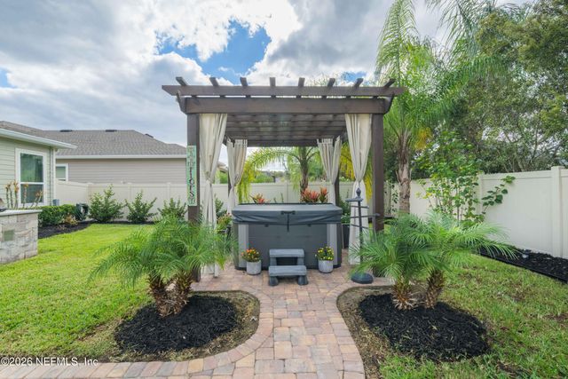 284 LATROBE Avenue, St. Johns, FL 32095