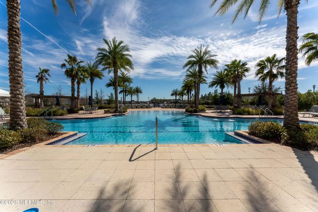284 LATROBE Avenue, St. Johns, FL 32095