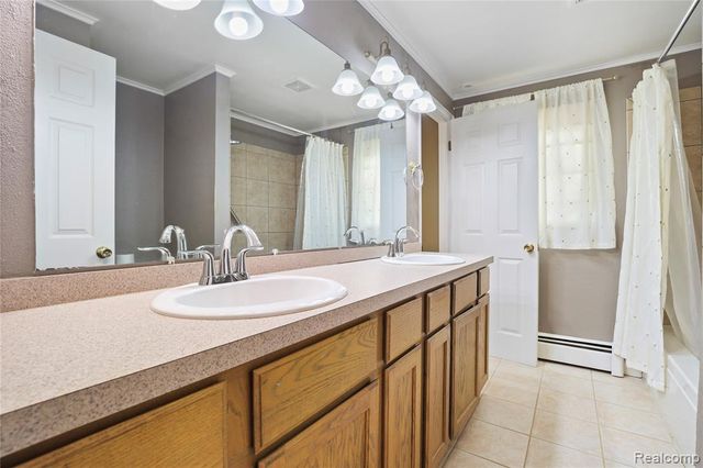 4168 Mccandlish Road, Grand Blanc, MI 48439