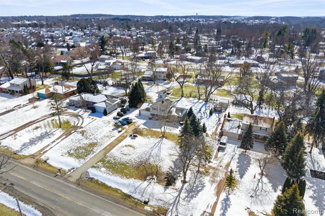 4168 Mccandlish Road, Grand Blanc, MI 48439