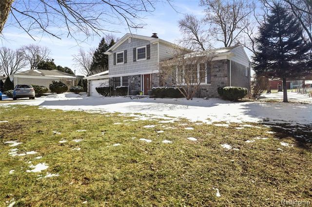 4168 Mccandlish Road, Grand Blanc, MI 48439