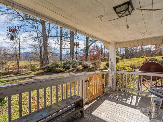 396 Will Hyatt Road, Waynesville, NC 28786