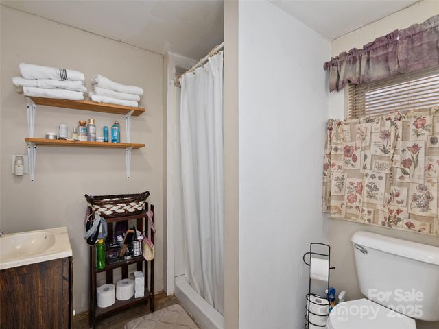 396 Will Hyatt Road, Waynesville, NC 28786