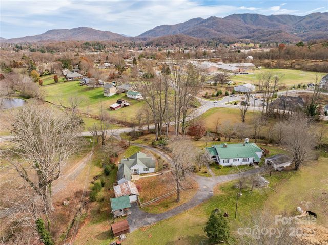 396 Will Hyatt Road, Waynesville, NC 28786
