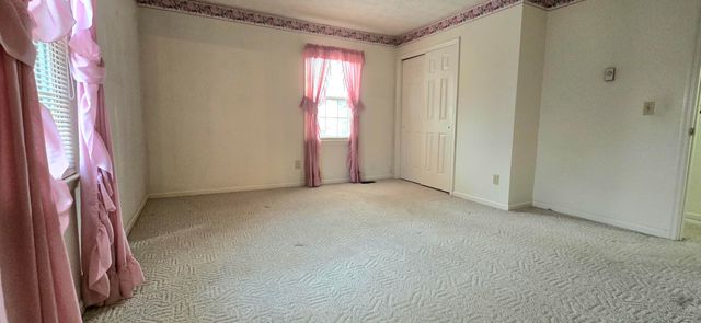 121 Hycliff Street, Harrodsburg, KY 40330