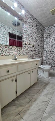 121 Hycliff Street, Harrodsburg, KY 40330