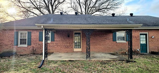 121 Hycliff Street, Harrodsburg, KY 40330