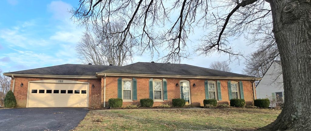 121 Hycliff Street, Harrodsburg, KY 40330