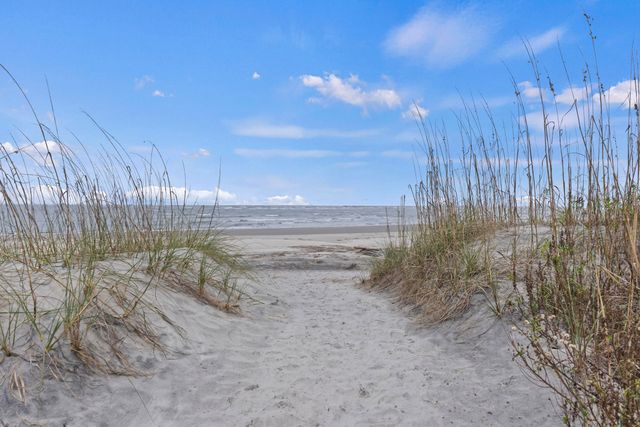 7000 Palmetto Drive 3d, Isle Of Palms, SC 29451