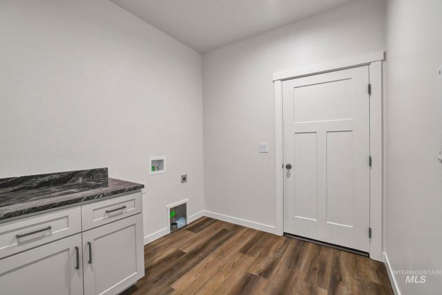2006 Regan St, Jerome, ID 83338