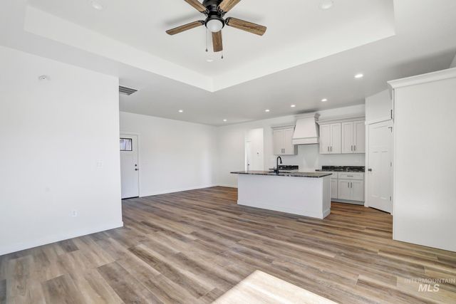 2006 Regan St, Jerome, ID 83338
