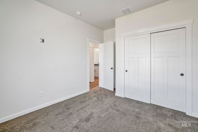 2006 Regan St, Jerome, ID 83338