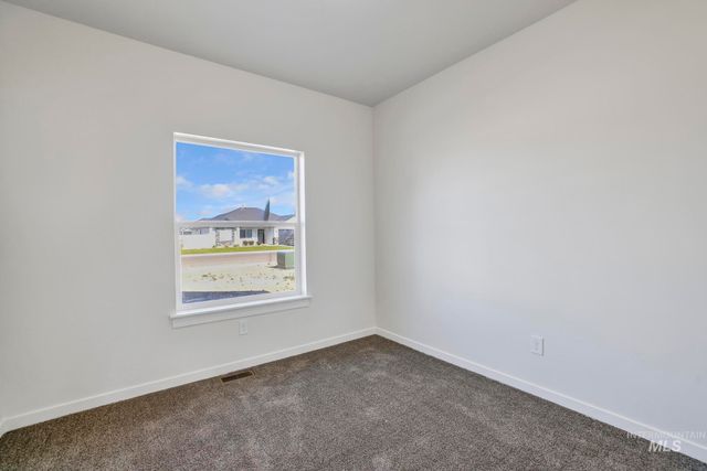 2006 Regan St, Jerome, ID 83338