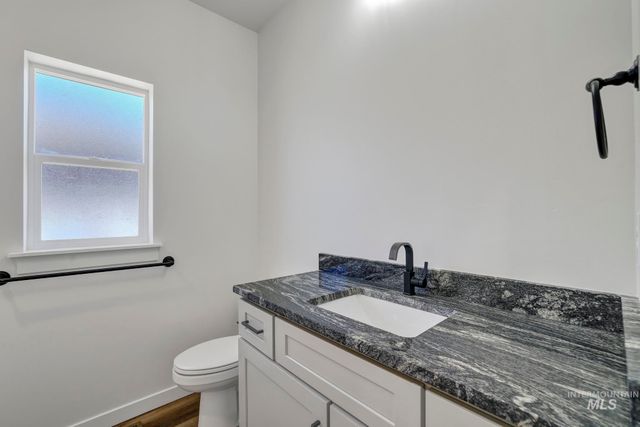 2006 Regan St, Jerome, ID 83338