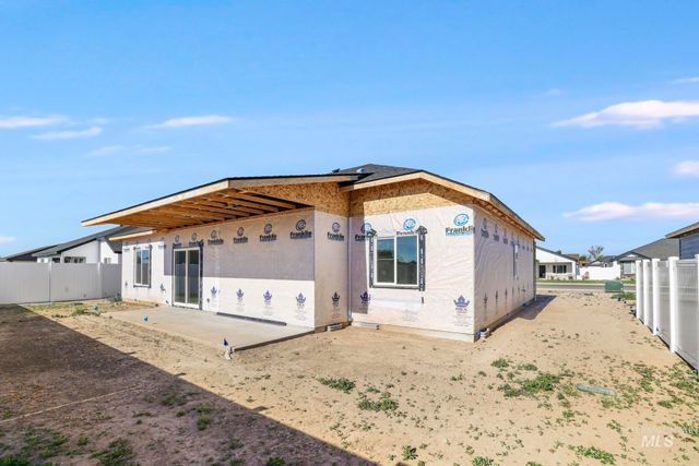 2006 Regan St, Jerome, ID 83338