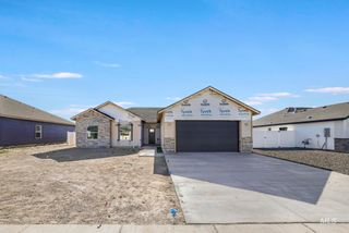 2006 Regan St, Jerome, ID 83338