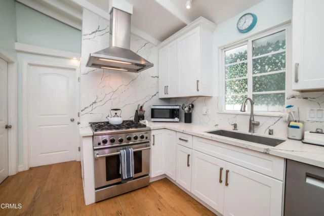 214 Pearl Street, Redondo Beach, CA 90277